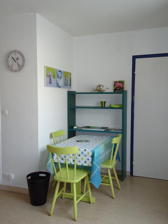 Studios A Golfe Juan Værelse billede
